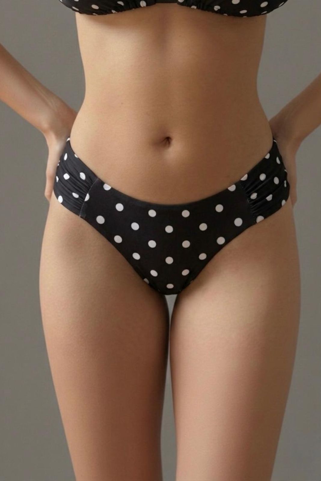 Bikini bottom medium coverage